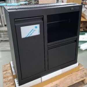 Bloc poubelle multifonction de marque K Stools, avec poubelle 1 bac, support pour rouleau de papier, 1 tiroir de rangement, pieds réglables. 98 x 87 x 50 cm. Neuf