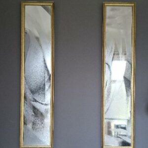 4 miroirs rectangulaires à motifs argentés, cadres en bois doré. 180 x 40 cm. Localisation: BLB, 3 rue de la Fossé aux Leux - 91700 Sainte Geneviève des Bois