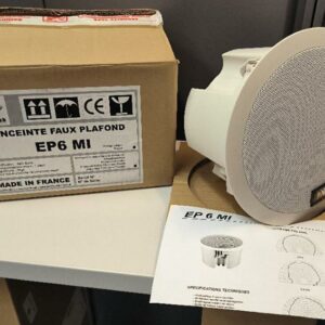 Enceinte faux plafond de marque Divatech modèle EP6MI / 3CL6TR. Non testé. Localisation : 30 rue Beauregard 60440 Nanteuil-le-Haudouin