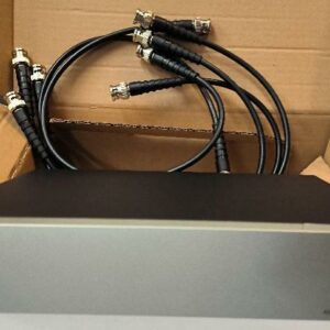 Répartiteur d'antenne UHF de marque Sennheiser modèle ASA 214-UHF. Non testé. Localisation : 30 rue Beauregard 60440 Nanteuil-le-Haudouin