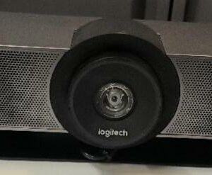 Caméra de conférence de marque Logitech modèle Meetup V-R0007. Non testé. Localisation : 30 rue Beauregard 60440 Nanteuil-le-Haudouin