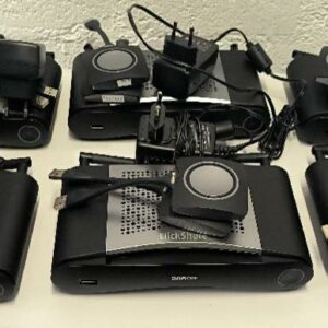 Lot de 6 solutions de présentation de marque Barco - ClickShare modèle CSE-200 en vrac. Non testé. Localisation : 30 rue Beauregard 60440 Nanteuil-le-Haudouin