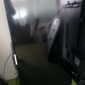 Moniteur 55 pouces de marque Samsung modèle DC55E / LH55DCEPLGC. Non testé. 10 unités. Vendu à l'unité avec faculté de réunion. Localisation : 30 rue Beauregard 60440 Nanteuil-le-Haudouin