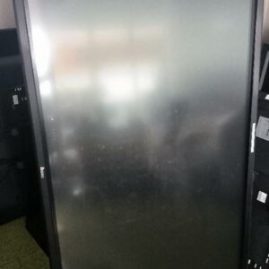 Moniteur 65 pouces de marque Iiyama modèle Prolite TE6568 MIS / PL6568. Non testé. Localisation : 30 rue Beauregard 60440 Nanteuil-le-Haudouin