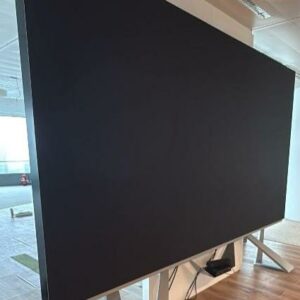 Mur d’image LED grand format composé de 112 dalles LED modulaires. Dim : 350 x 200 cm. Non testé. Localisation: 30 rue Beauregard - 60440 Nanteuil-le-Haudouin