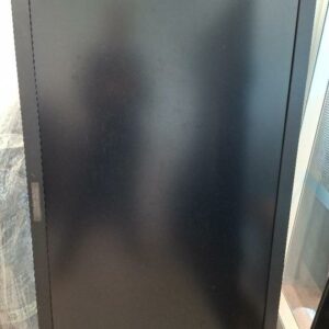 Moniteur 57 pouces de marque Samsung modèle 570DX. Non testé. 9 unités. Vendu à l'unité avec faculté de réunion. Localisation: 30 rue Beauregard - 60440 Nanteuil-le-Haudouin