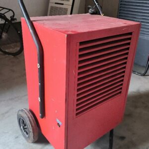 Déshumidificateur d'air portable professionnel de marque Thermobile modèle Prodry 80. Dim : 107 x 68 x 53 cm. Localisation : 12 rue Maitre Renault - 95190 Fontenay en Parisis