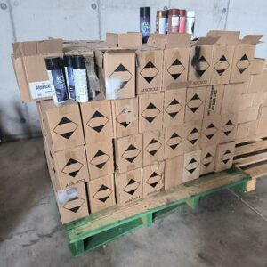 1 palette contenant 91 cartons de 6 aérosols de différents coloris. Localisation : 12 rue Maitre Renault - 95190 Fontenay en Parisis