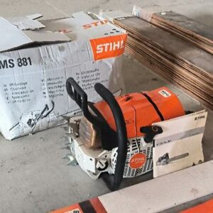 Tronçonneuse de marque Stihl modèle MS 881 neuf dans son carton d'origine. Localisation : 12 rue Maitre Renault - 95190 Fontenay en Parisis