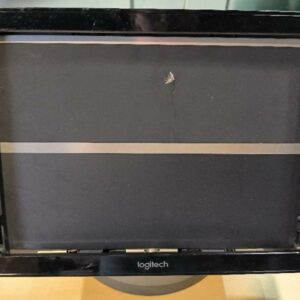 Support surface de la marque Logitech modèle SmartDock Vidéoconférence. 3 unités. Vendu à l'unité avec faculté de réunion. Localisation : 11 rue Jean-Pierre Plicque - 77124 Villenoy