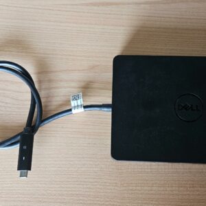 Docking station de la marque Dell modèle K17A. Sans alimentation et non testé. 8 unités. Vendu à l'unité avec faculté de réunion. Localisation : 11 rue Jean-Pierre Plicque - 77124 Villenoy