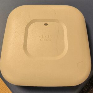 Borne wifi de marque Cisco modèle AIR-CAP2702I-E-K9. Sans alimentation et non testé. 2 unités. Vendu à l'unité avec faculté de réunion. Localisation : 19 rue de Villeneuve 02200 Soissons