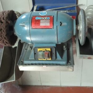 Ponceuse de marque BEMATO modèle GRB-201.