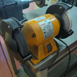 Touret à meuler de marque OTMT type OT28150, 250W.