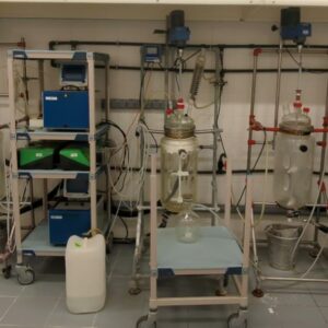 3 réacteurs chimie de synthèse de poudre de marque IKA WERKE modèle RW28. (labo)