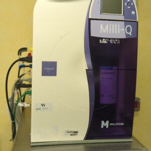 Centrale d'eau pure de marque MILLI Q modèle Millipore intégral 3. Réservoir 60L. (labo)