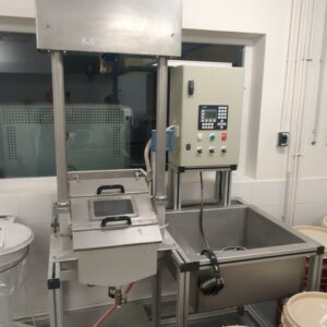 Machine à imprégnation des mousses de marque ETVO modèle  MZ2C. (labo)