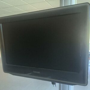 Moniteur 19 pouces de marque Toshiba modèle 19DV615DG. 5 unités. Vendu à l'unité avec faculté de réunion. (1er étage - 2ème étage)