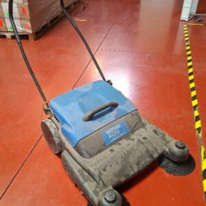 Balayeuse industrielle de marque Nilfisk modèle Alto Floortec 480 M. (courroies à remplacer). 2 unités. Vendu à l'unité avec faculté de réunion.