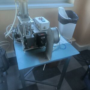 Machine de fatigue en compression torsion combinée.