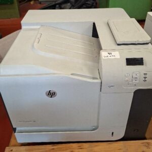 Imprimante couleur 1 bac de marque HP modèle LaserJet 500 M551. (non testée). 2 unités. Vendu à l'unité avec faculté de réunion.