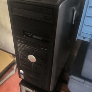 4 unités centrales de différentes marques et différents modèles dont Dell Optiplex 745 / Dell optiplex 390 / HP compact DC 7700 / Dell Optiplex 210 L.