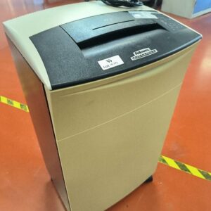 Destructeur de documents sur roulettes de marque FELLOWES, modèle POWERSHRED C-220C. Dim : 78 x 46 x 36 cm.
