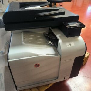 Imprimante multifonction laser couleur 1 bac de marque HP, modèle Laserjet Pro 500 Color mfp M570dn. Non testée.