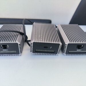 Adaptateur réseau 10 Gigabit Ethernet de marque SONNET, modèle Solo10G Thunderbolt 3, avec port RJ45 10GBASE-T et connexion Thunderbolt 3, en boîtier aluminium. Non testé. 3 unités. Vendu à l'unité avec faculté de réunion. Localisation : 30 rue Beauregard 60440 Nanteuil-le-Haudouin