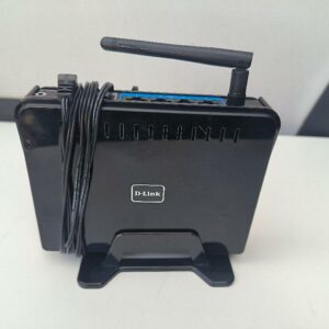 Routeur Wi-Fi de marque D-LINK, modèle DIR-600, révision matérielle B5, compatible Wi-Fi 802.11n jusqu’à 150 Mbit/s, avec 1 port WAN et 4 ports LAN Fast Ethernet 10/100 Mbps, et antenne externe. Non testé. Localisation : 30 rue Beauregard 60440 Nanteuil-le-Haudouin