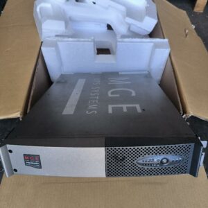 Onduleur professionnel de marque MGE UPS SYSTEMS, modèle Evolution S 2500 RT 2U, puissance : 2500 VA / 2250 W. Format rack 2U. Dimensions : environ 44 x 8,6 x 63,4 cm. Non testé. Localisation : 30 rue Beauregard 60440 Nanteuil-le-Haudouin