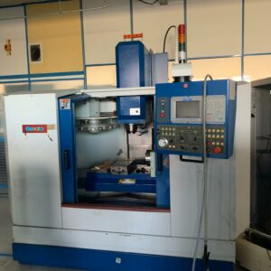 Tour CNC de marque Bemato, vendu pour pièces. Localisation : 69 rue de la Belle Etoile, 95700 Roissy-en-France.