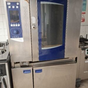 Four mixte de marque Electrolux modèle Air-O-Speed AOW101EA à 10 niveaux et placard en partie basse. 170 x 106 x 87 cm. (poignée cassée)
