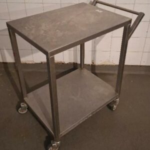 Chariot de service en inox. Dim : 76 x 45 x 74 cm. (usures)